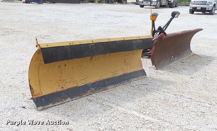 image for item DD7269 (2) snow plows