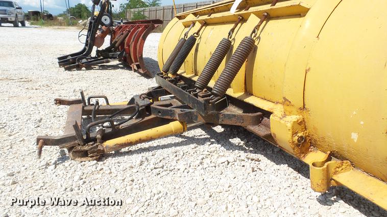 image for item DD7269 (2) snow plows