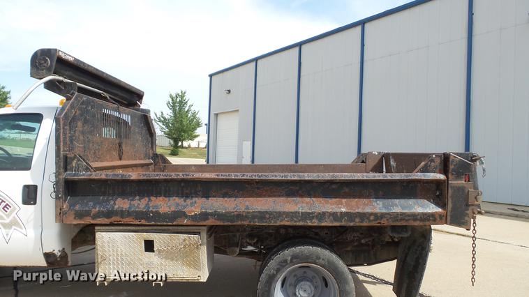image for item DD7321 2000 Ford F550 Super Duty XL dump truck