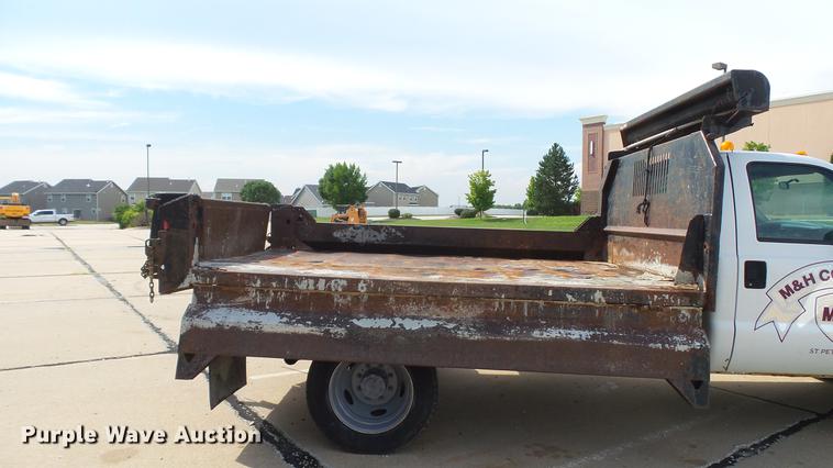 image for item DD7321 2000 Ford F550 Super Duty XL dump truck