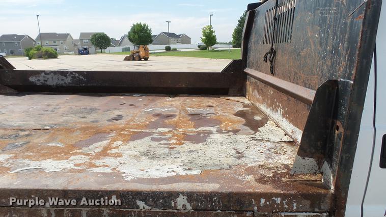 image for item DD7321 2000 Ford F550 Super Duty XL dump truck