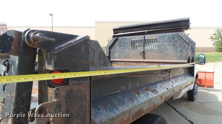 image for item DD7321 2000 Ford F550 Super Duty XL dump truck