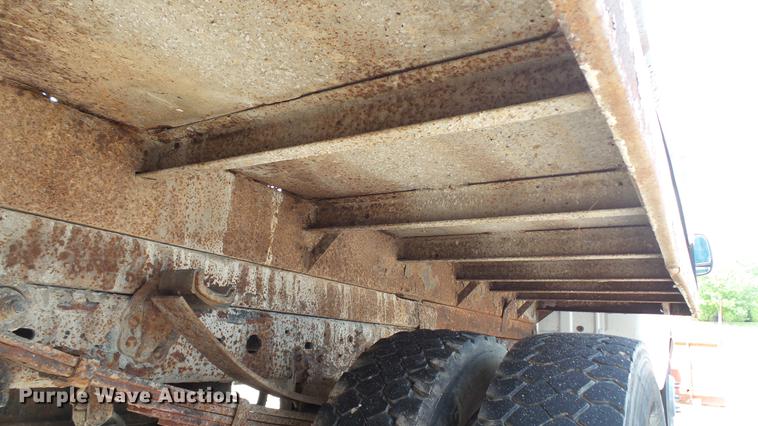 image for item DD7321 2000 Ford F550 Super Duty XL dump truck