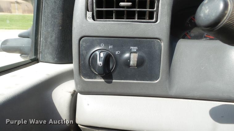 image for item DD7321 2000 Ford F550 Super Duty XL dump truck