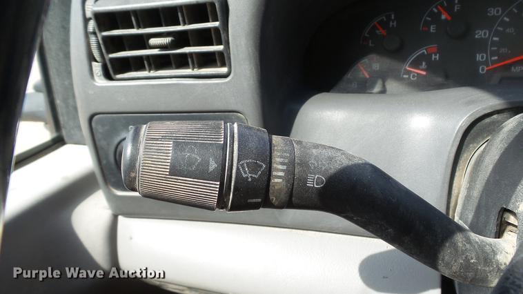 image for item DD7321 2000 Ford F550 Super Duty XL dump truck