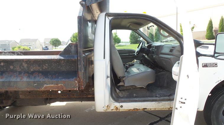 image for item DD7321 2000 Ford F550 Super Duty XL dump truck