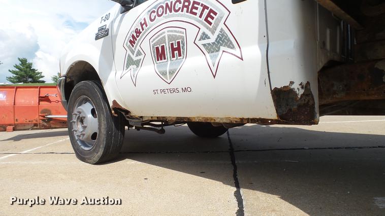 image for item DD7321 2000 Ford F550 Super Duty XL dump truck