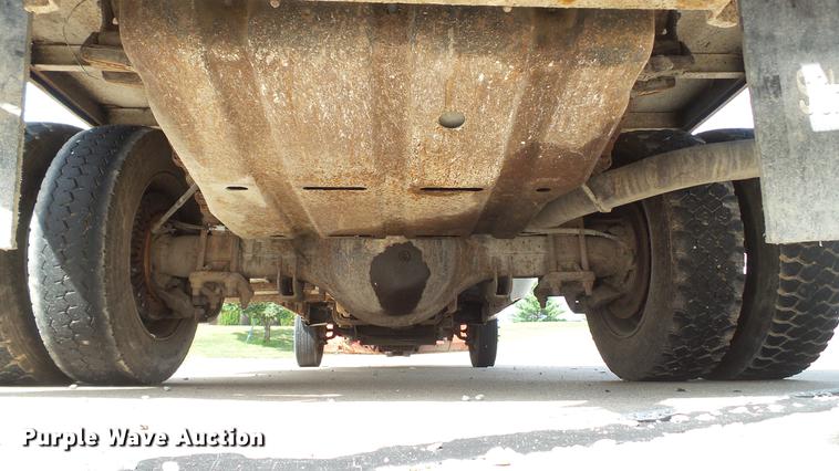 image for item DD7321 2000 Ford F550 Super Duty XL dump truck