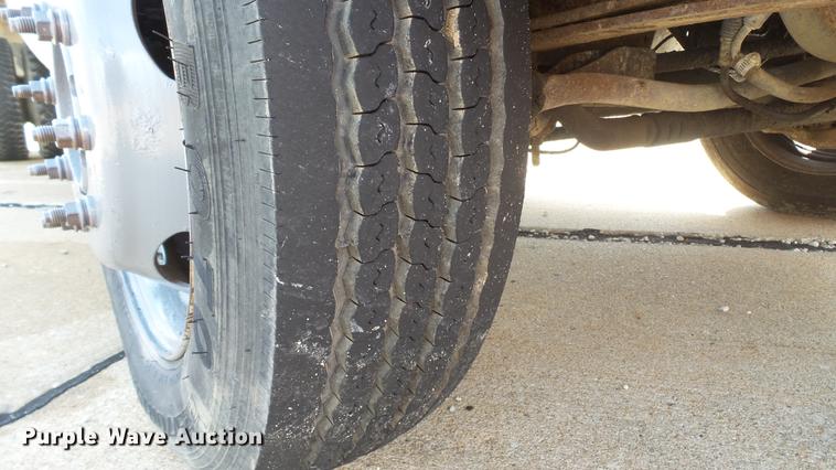 image for item DD7321 2000 Ford F550 Super Duty XL dump truck