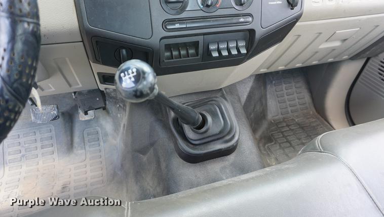 image for item DD7714 2010 Ford F350 Super Duty pickup truck cab and chassis