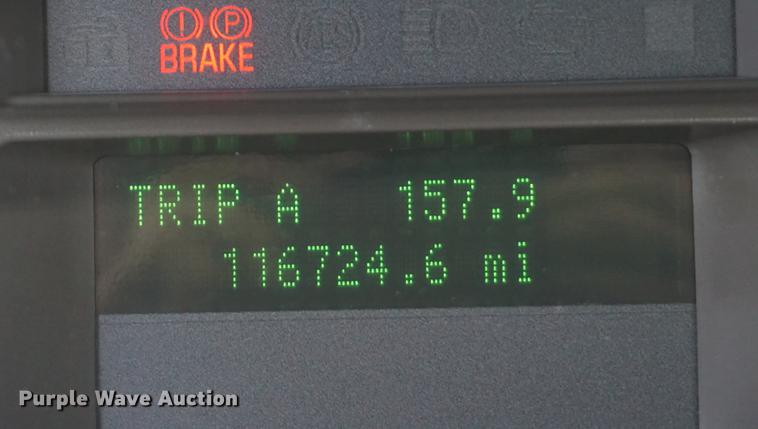 image for item DD7714 2010 Ford F350 Super Duty pickup truck cab and chassis