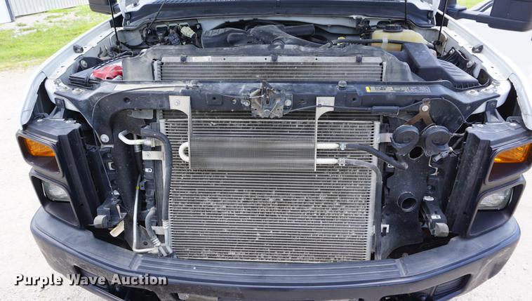 image for item DD7714 2010 Ford F350 Super Duty pickup truck cab and chassis