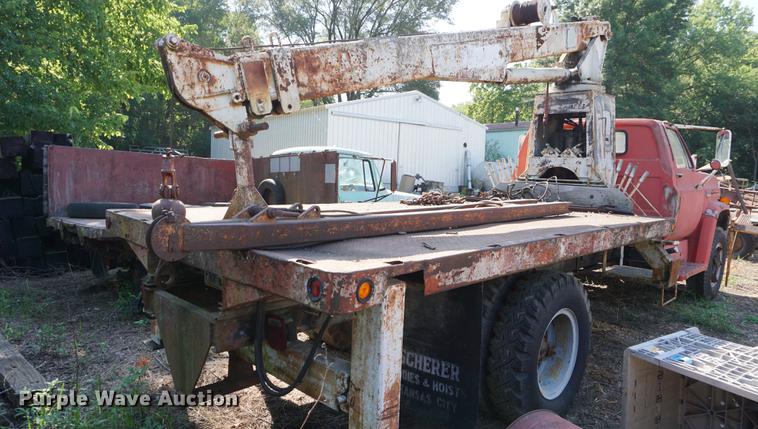 image for item DD7765 1979 GMC 6000 crane truck