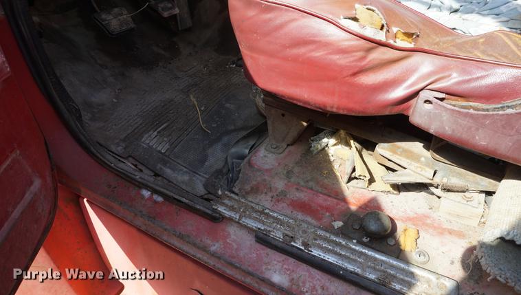 image for item DD7765 1979 GMC 6000 crane truck