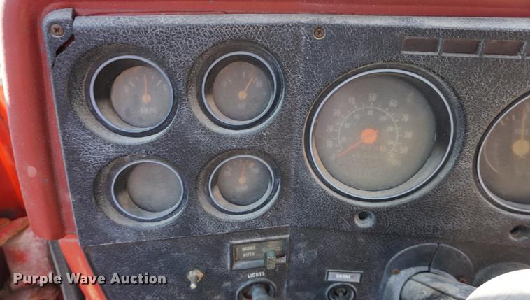 image for item DD7765 1979 GMC 6000 crane truck