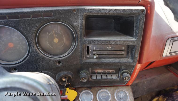 image for item DD7765 1979 GMC 6000 crane truck