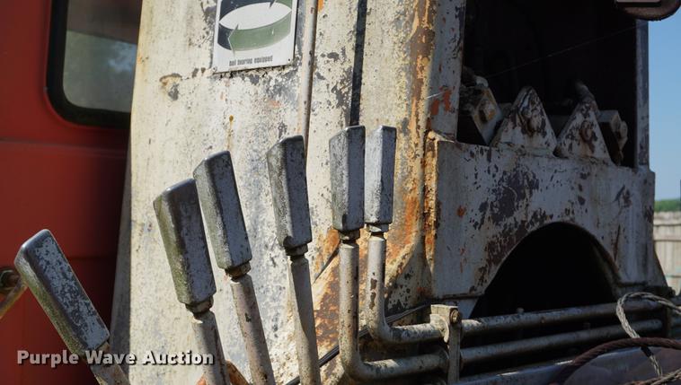 image for item DD7765 1979 GMC 6000 crane truck