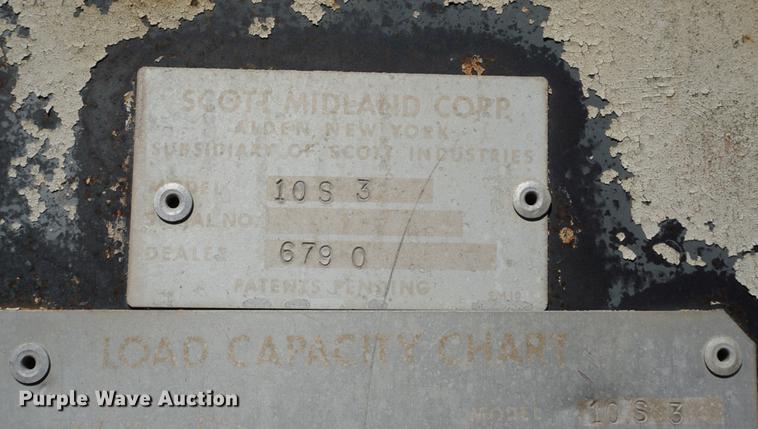 image for item DD7765 1979 GMC 6000 crane truck