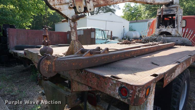 image for item DD7765 1979 GMC 6000 crane truck