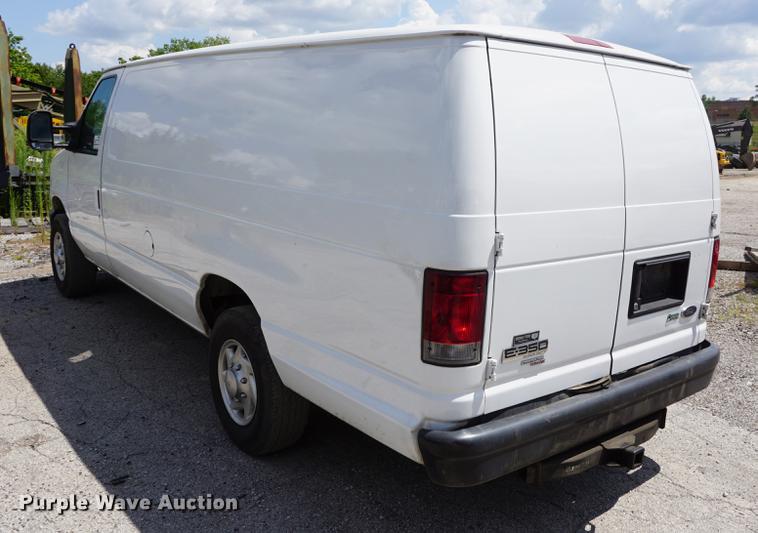 image for item DD7850 2011 Ford E350 Super Duty Extended van