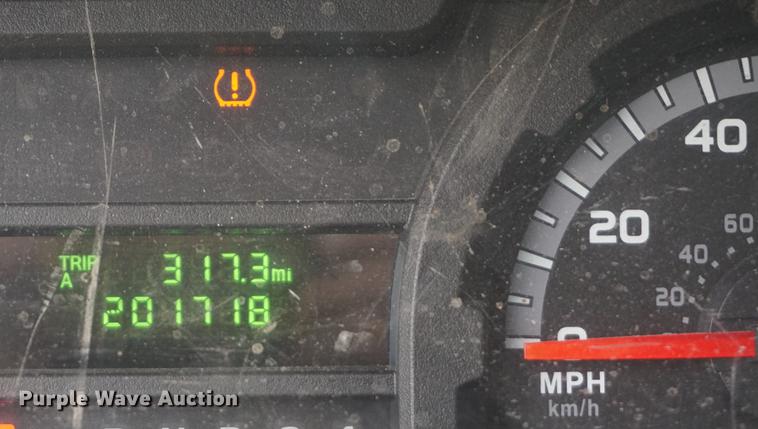 image for item DD7850 2011 Ford E350 Super Duty Extended van