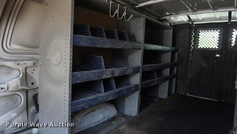 image for item DD7850 2011 Ford E350 Super Duty Extended van