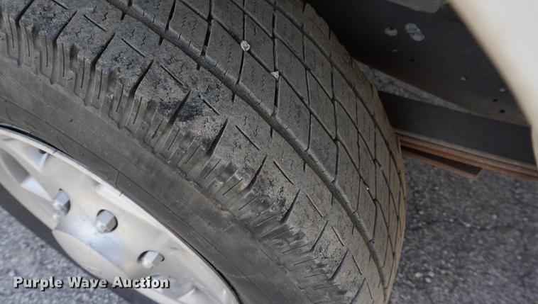 image for item DD7850 2011 Ford E350 Super Duty Extended van