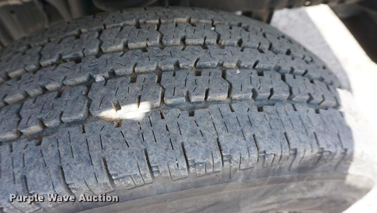 image for item DD7850 2011 Ford E350 Super Duty Extended van