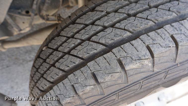 image for item DD7851 2007 Ford E350 Super Duty Extended van