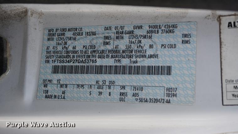 image for item DD7851 2007 Ford E350 Super Duty Extended van