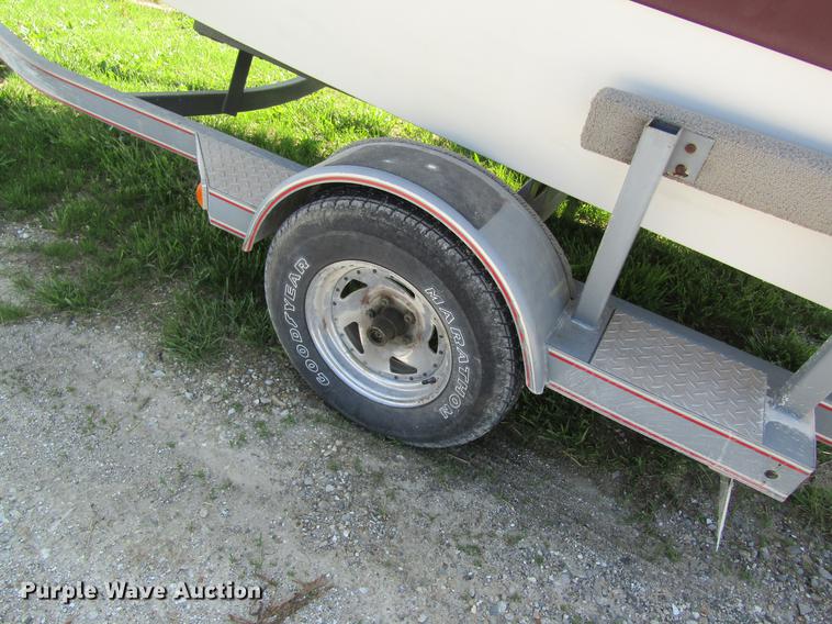 image for item DD8464 1985 Celebrity Calais boat