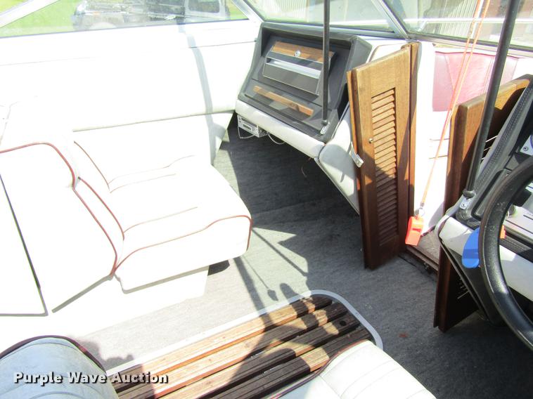 image for item DD8464 1985 Celebrity Calais boat