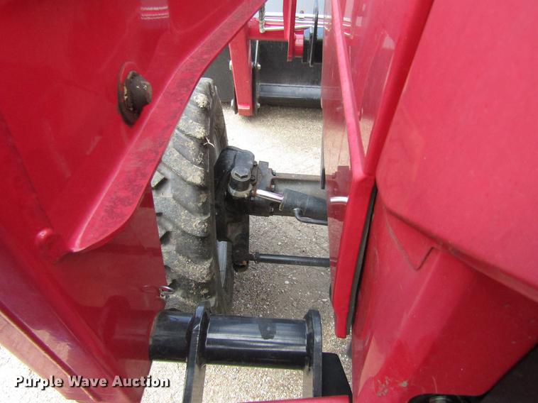 image for item DD8905 Mahindra 2816 HFWD tractor