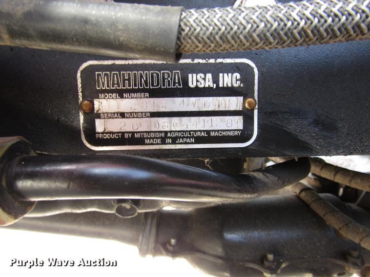 image for item DD8905 Mahindra 2816 HFWD tractor