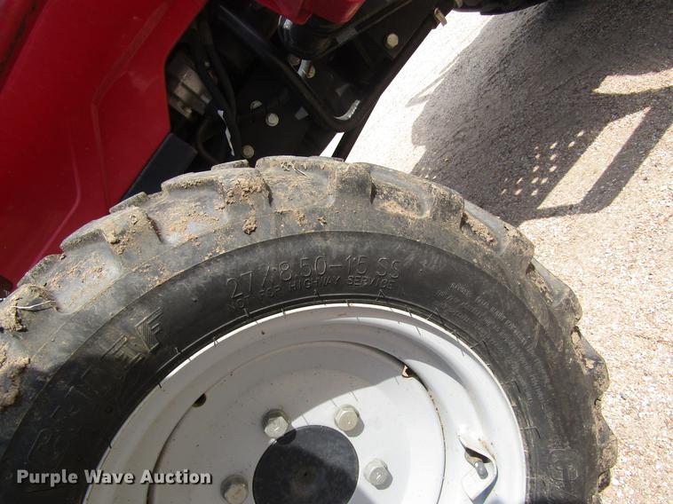 image for item DD8905 Mahindra 2816 HFWD tractor