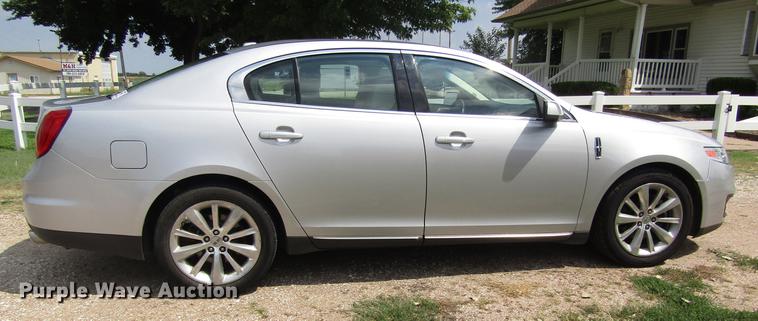 image for item DD8906 2009 Lincoln MKS