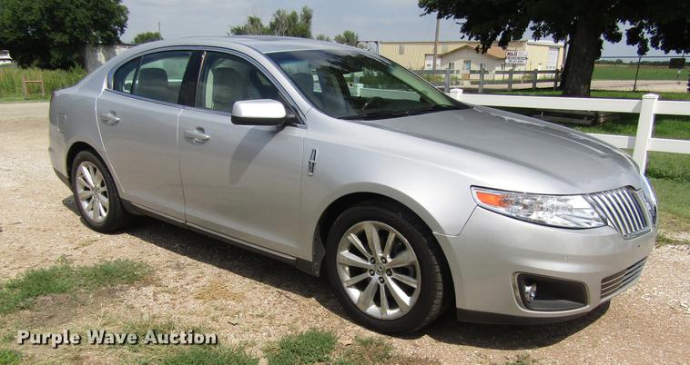 image for item DD8906 2009 Lincoln MKS