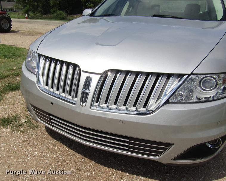image for item DD8906 2009 Lincoln MKS