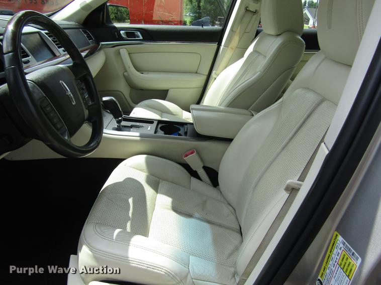 image for item DD8906 2009 Lincoln MKS