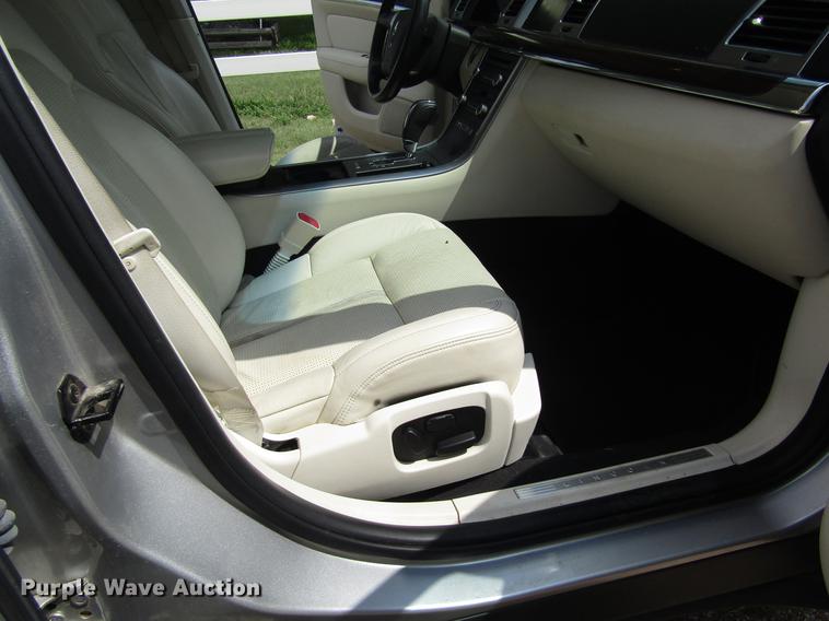 image for item DD8906 2009 Lincoln MKS