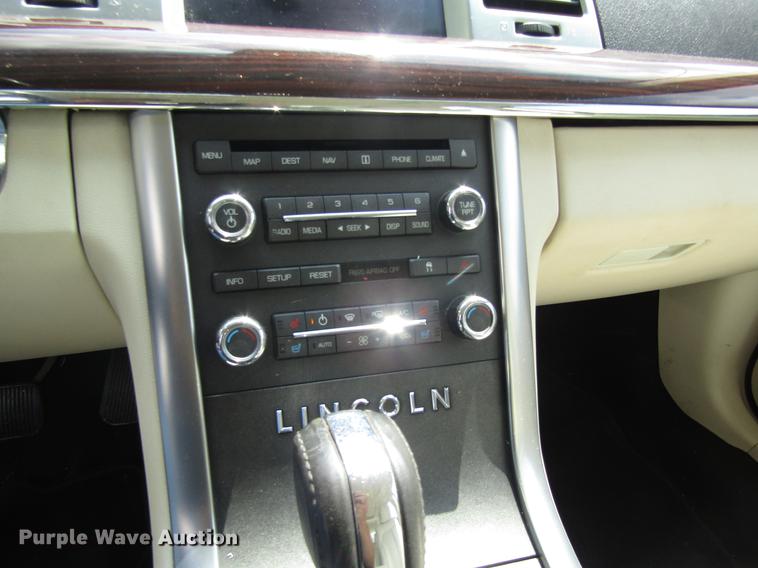 image for item DD8906 2009 Lincoln MKS