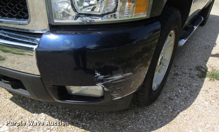 image for item DD8907 2011 Chevrolet Silverado 1500 Ext. Cab pickup truck