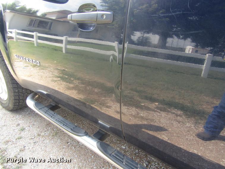 image for item DD8907 2011 Chevrolet Silverado 1500 Ext. Cab pickup truck