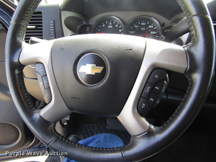 image for item DD8907 2011 Chevrolet Silverado 1500 Ext. Cab pickup truck