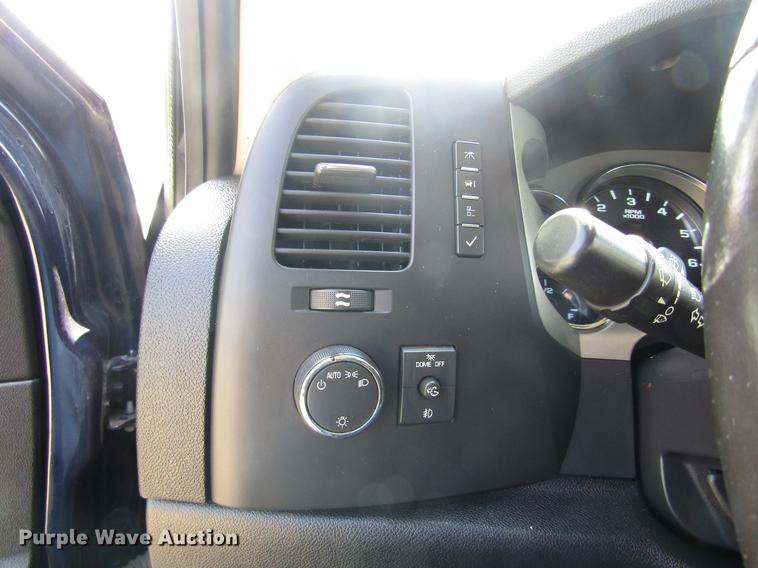 image for item DD8907 2011 Chevrolet Silverado 1500 Ext. Cab pickup truck