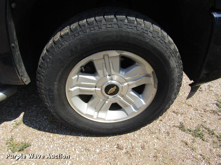 image for item DD8907 2011 Chevrolet Silverado 1500 Ext. Cab pickup truck