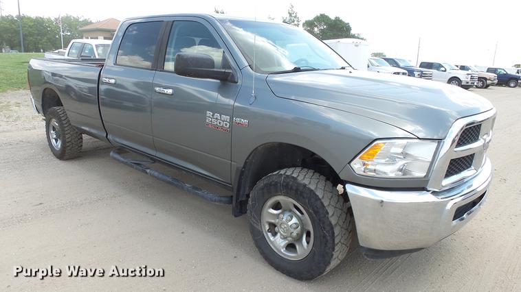 image for item DE2969 2013 Dodge Ram 2500 SLT Crew Cab pickup truck