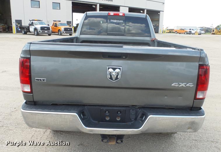 image for item DE2969 2013 Dodge Ram 2500 SLT Crew Cab pickup truck