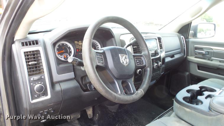 image for item DE2969 2013 Dodge Ram 2500 SLT Crew Cab pickup truck