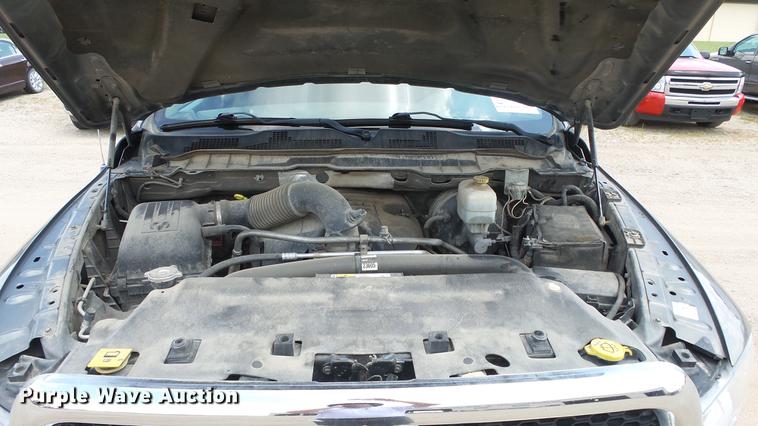 image for item DE2969 2013 Dodge Ram 2500 SLT Crew Cab pickup truck